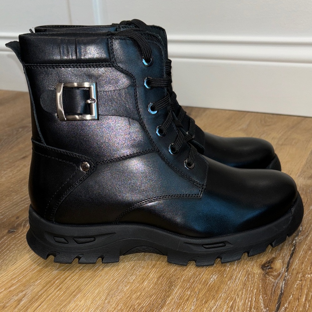 Black Men's Lace-Up Combat Boots with Buckle